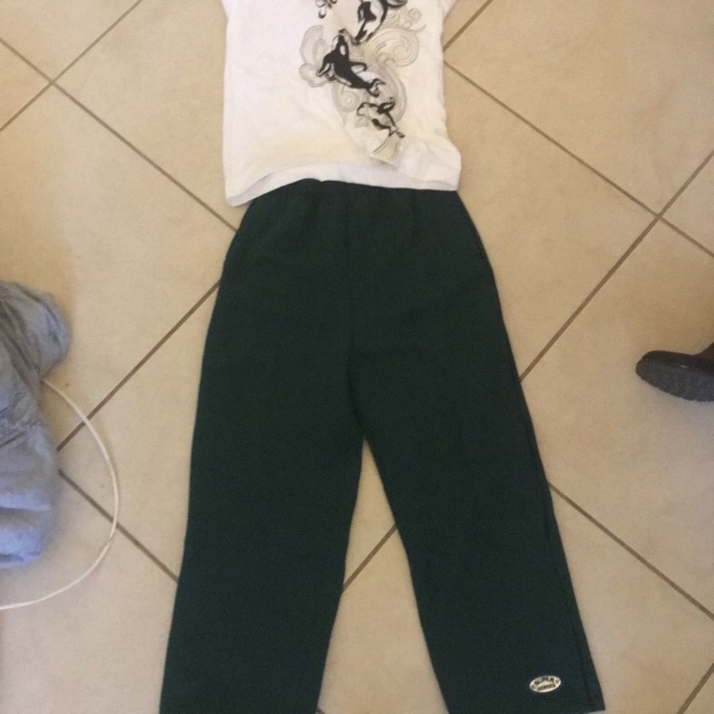 “Super hero” girl sweats
